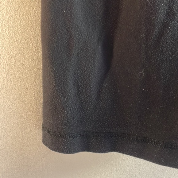 Reversable Black Lululemon Capris Size 10 - Picture 3 of 12